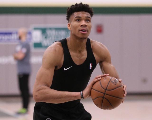 纽卡斯尔的 纽卡斯尔的