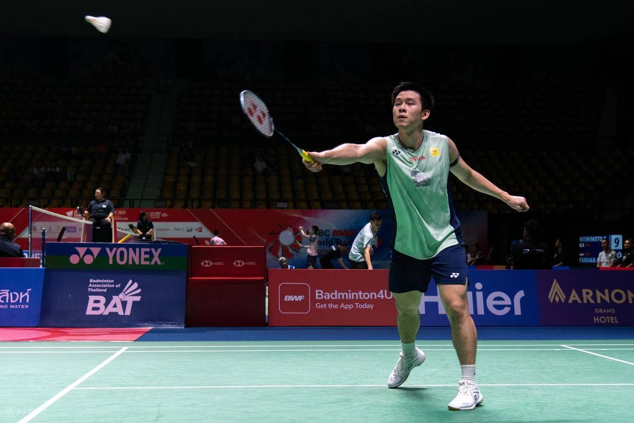 球的绿茵场 球的绿茵场